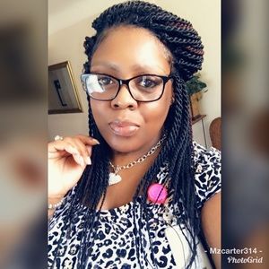 Meet your Posher, Yolanda